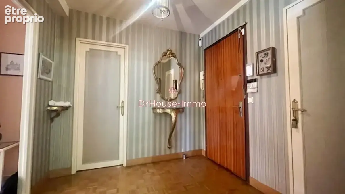 Appartement 5 pièces 109 m² à vendre à Le Raincy (93340) - photo 3