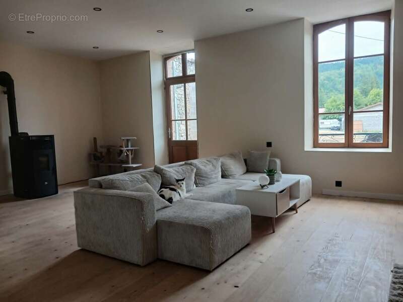 Bellevue – Thiers  Maison de caractère avec 1 200 m² de terrain et fort potentiel - photo 5