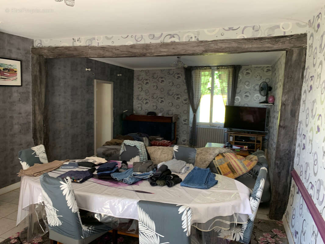 Maison à LA CROISILLE-SUR-BRIANCE