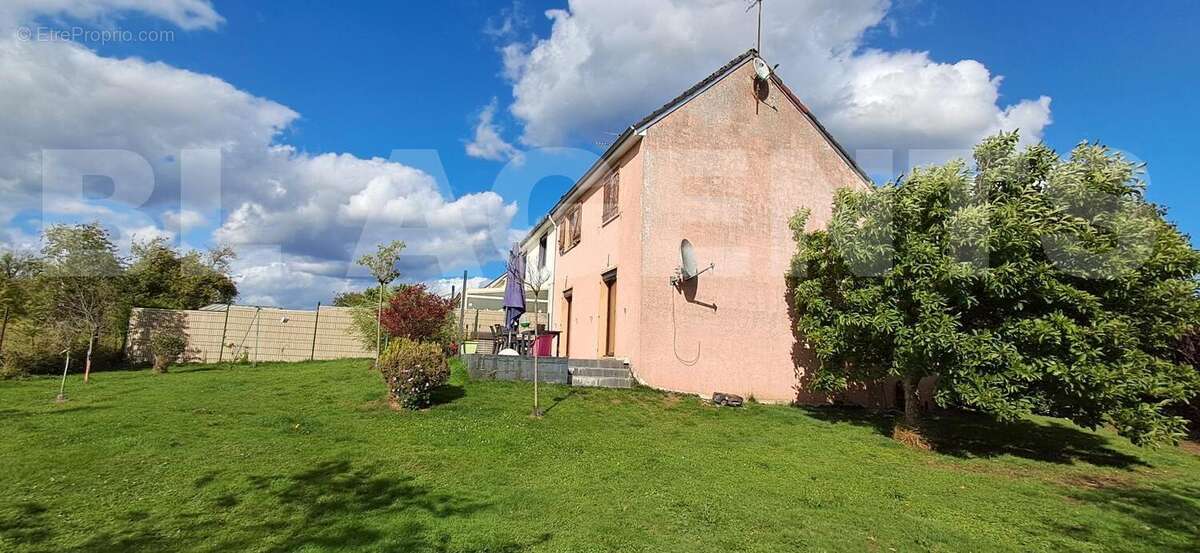 20250915_154632 - Maison à VIVIER-AU-COURT