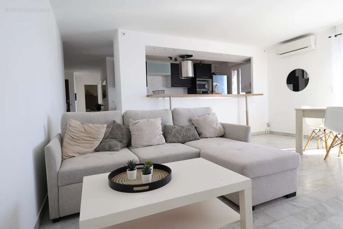 Appartement à FREJUS