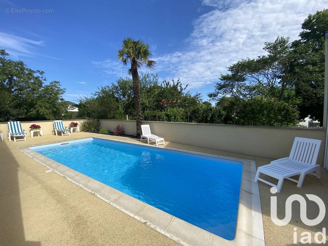 Photo 1 - Maison à SAINT-MATHURIN