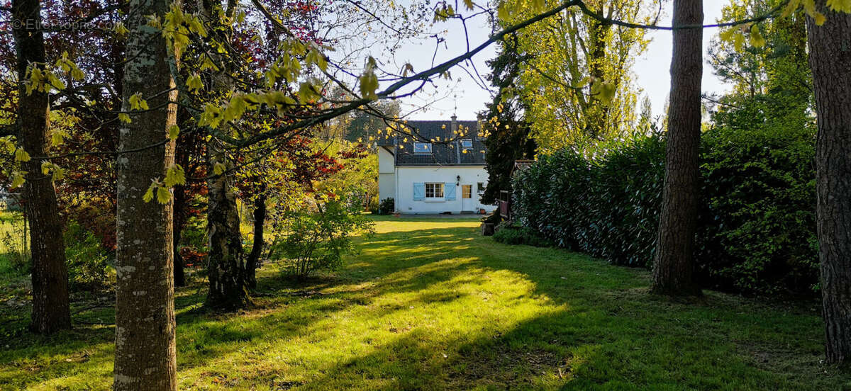 Maison à TRAINOU