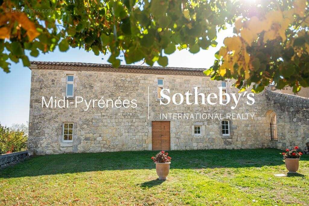 Maison à LARROQUE-ENGALIN