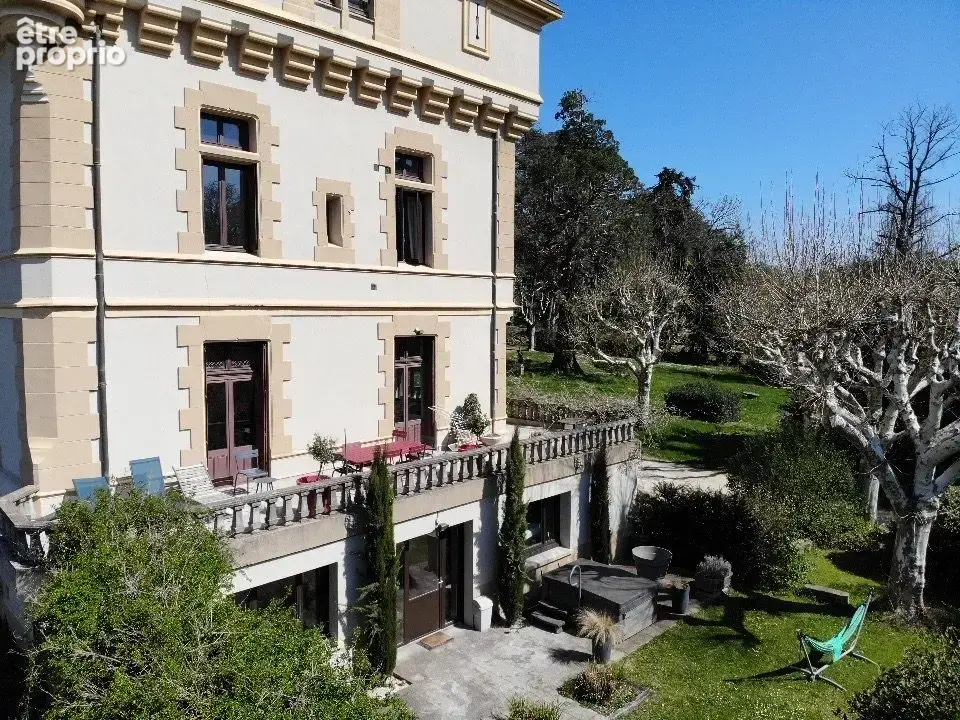 Photo Appartement à L'etrat au prix de 399 000€