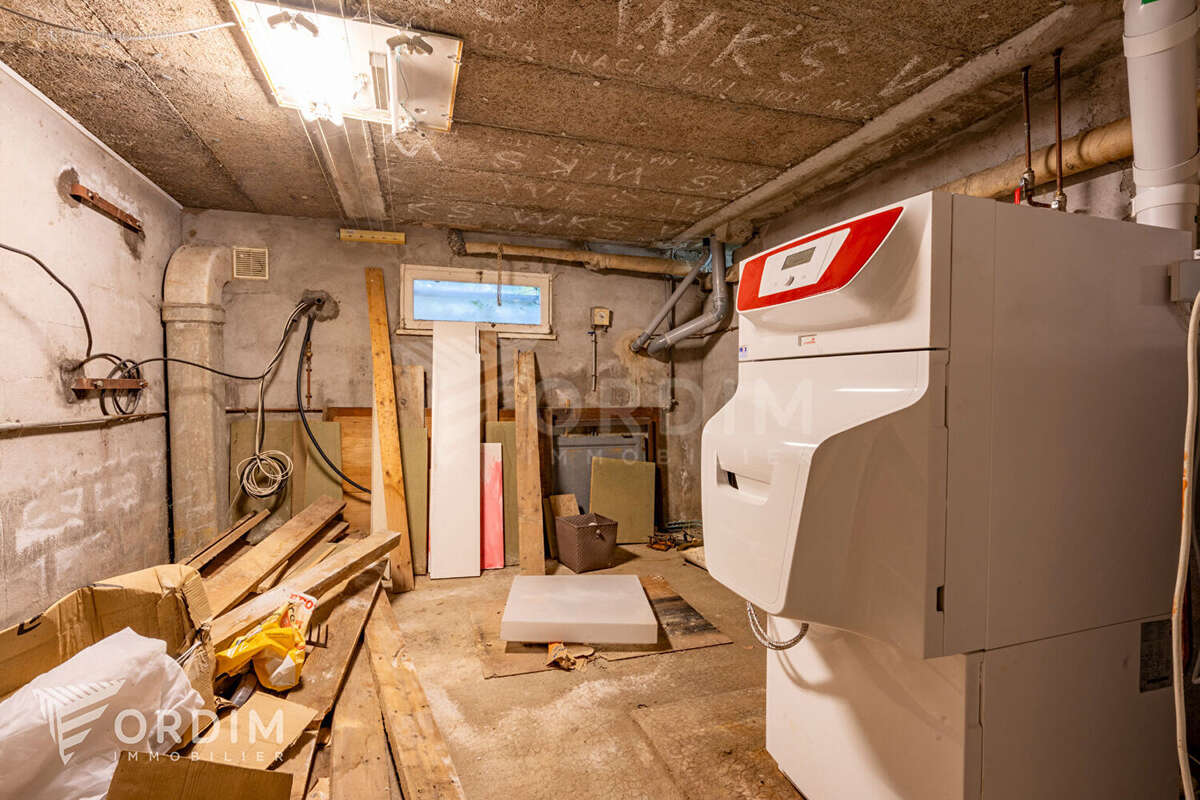 Maison à SAINT-SAUVEUR-EN-PUISAYE