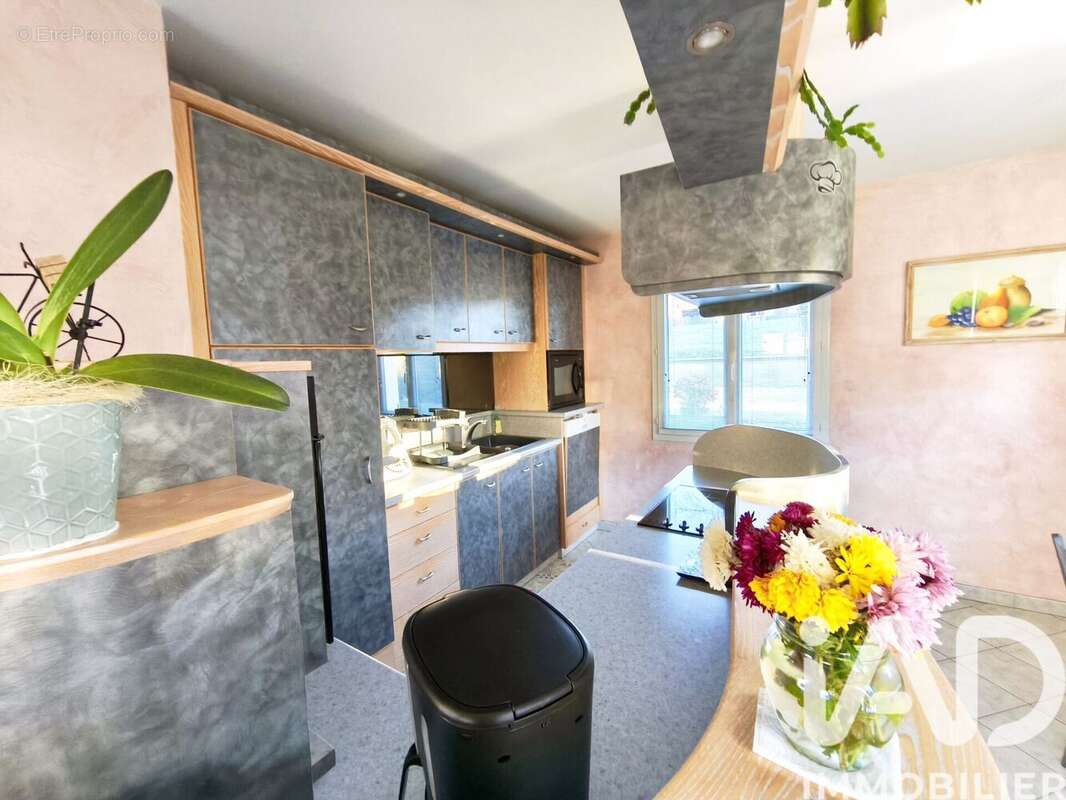 Photo 8 - Maison à LOUBEYRAT