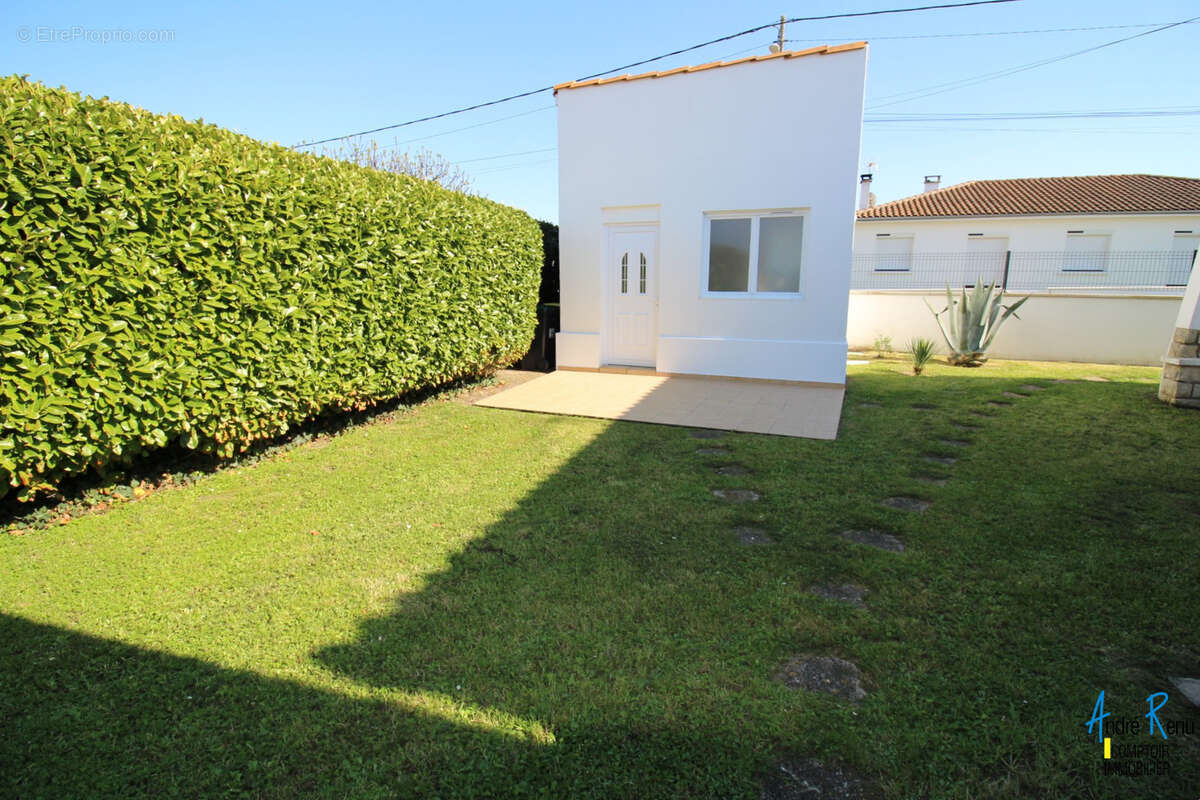 Grande maison familiale avec jardin paysagé - photo 3