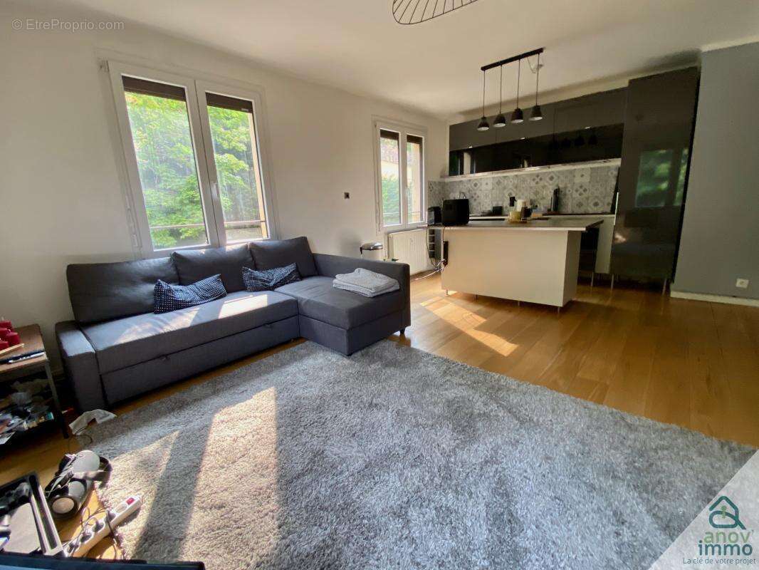 Appartement à LYON-9E