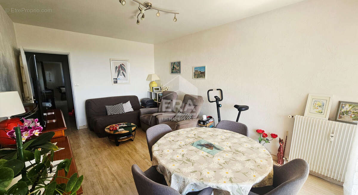 Appartement à VENCE