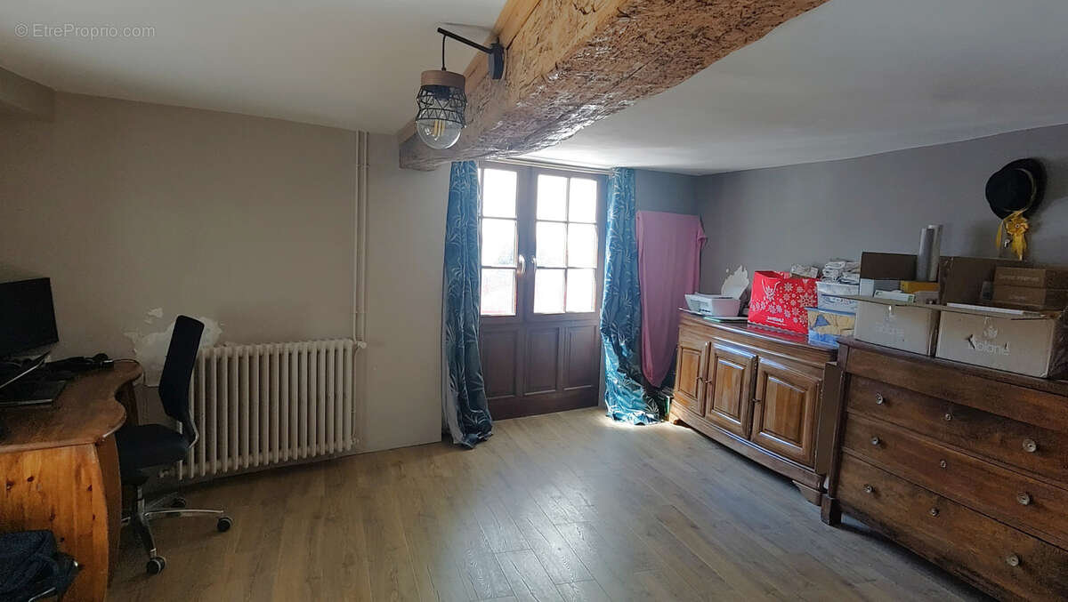Maison de village en pierres avec balcon - photo 8
