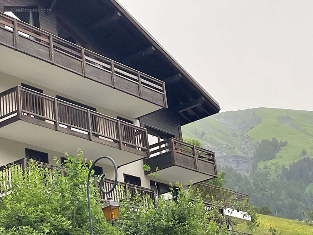 Appartement à HAUTELUCE