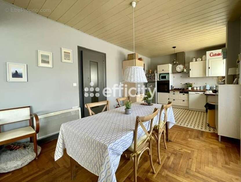 Appartement à ROUSSILLON