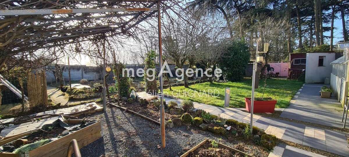 Maison à NUEIL-LES-AUBIERS