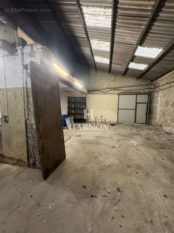 Harmon a vendre : Atelier   Oloron-Sainte-Marie - photo 8