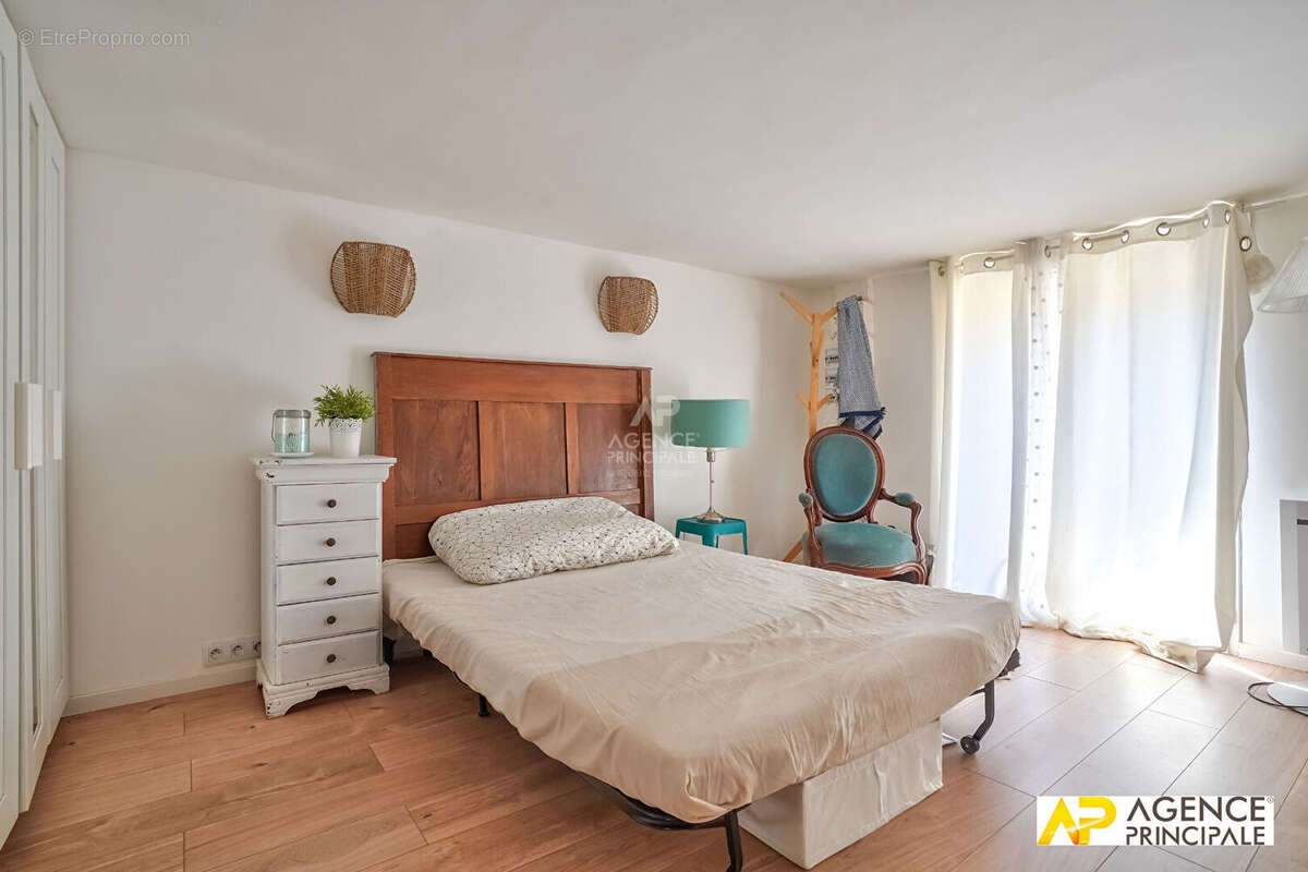 Maison à MAISONS-LAFFITTE