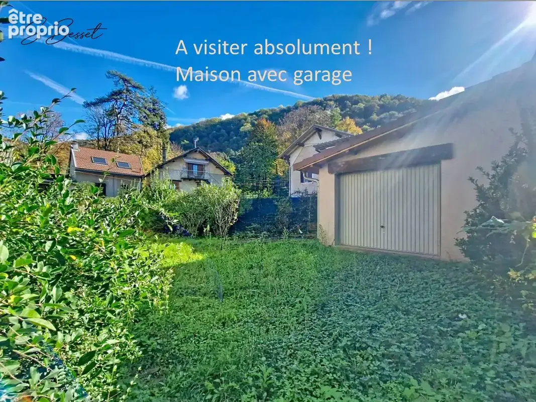 Maison de village 3/4 chambres jardin garage proche commerce tram train et bus au calme - photo 2
