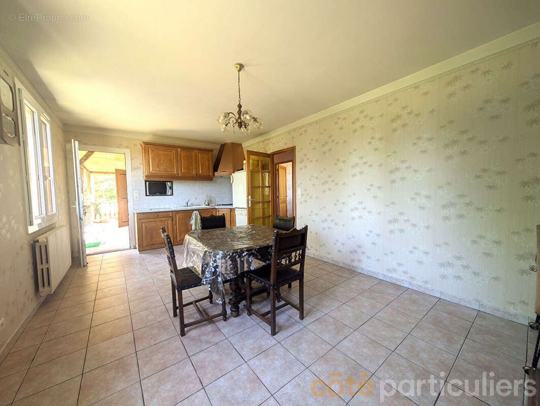 Maison La Loubiere 5 pièce(s) 104 m2 - photo 4