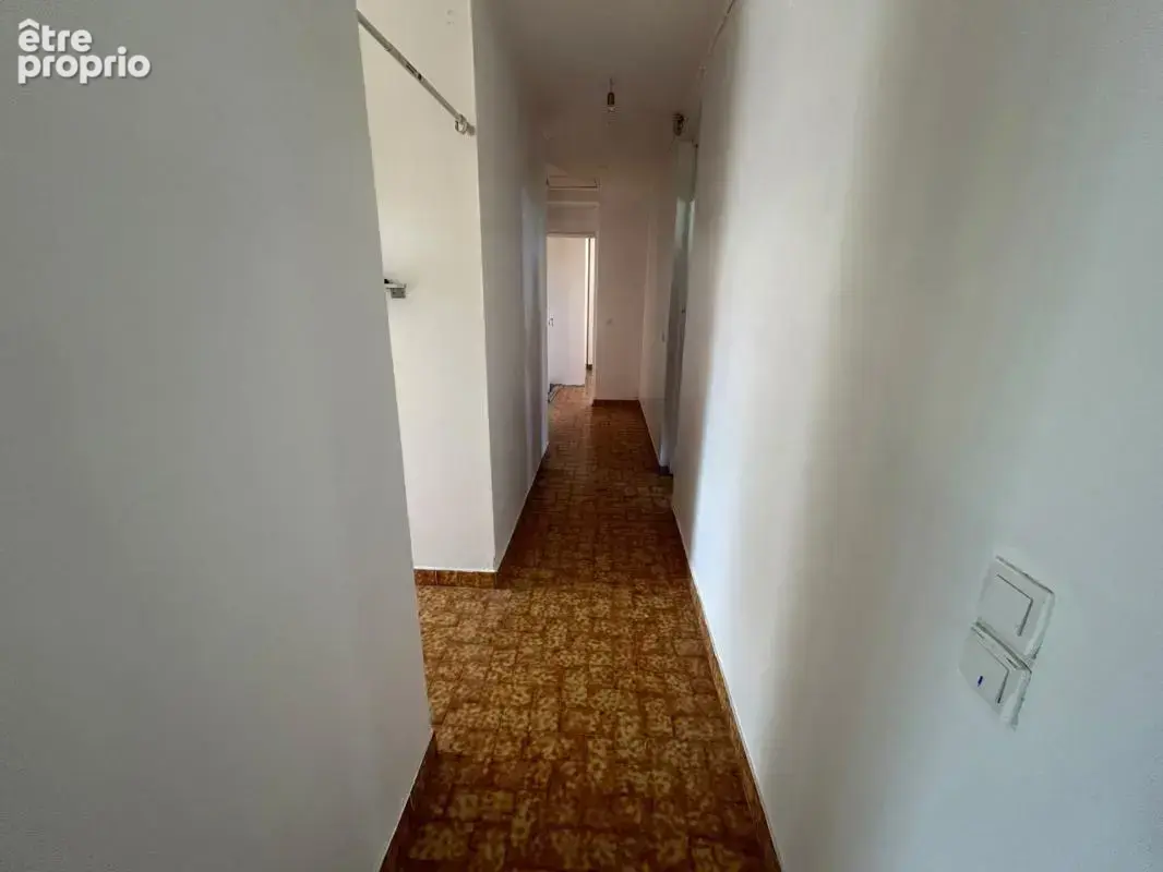 A VENDRE : Villa T8 de 200m² au Gosier (97190) - photo 11