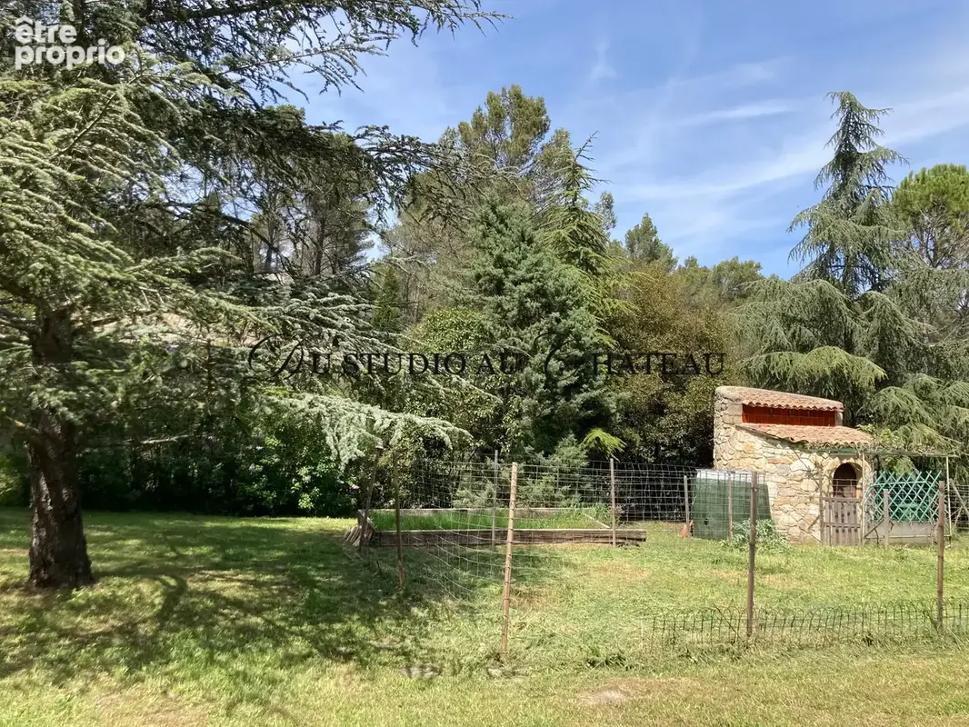 Aix en Provence, belle bastide traditionnelle avec garage sur  5000M2 sans vis-à-vis, la campagne à la ville - photo 13