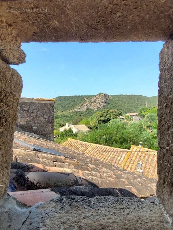 Jolie maison en pierres. - photo 11
