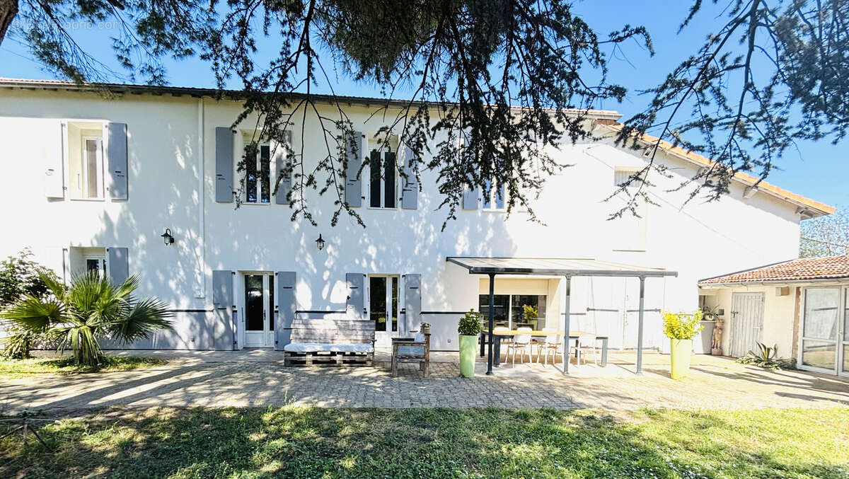 Maison à ROMANS-SUR-ISERE