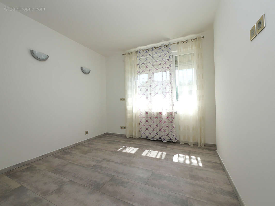 Maison à LE BLANC-MESNIL