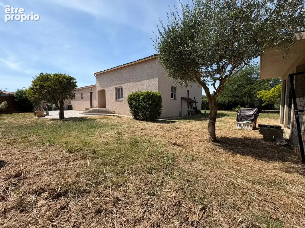 Une opportunité exceptionnelle : 175 m2 habitables sur un de terrain piscinable de 1380m2 - photo 17