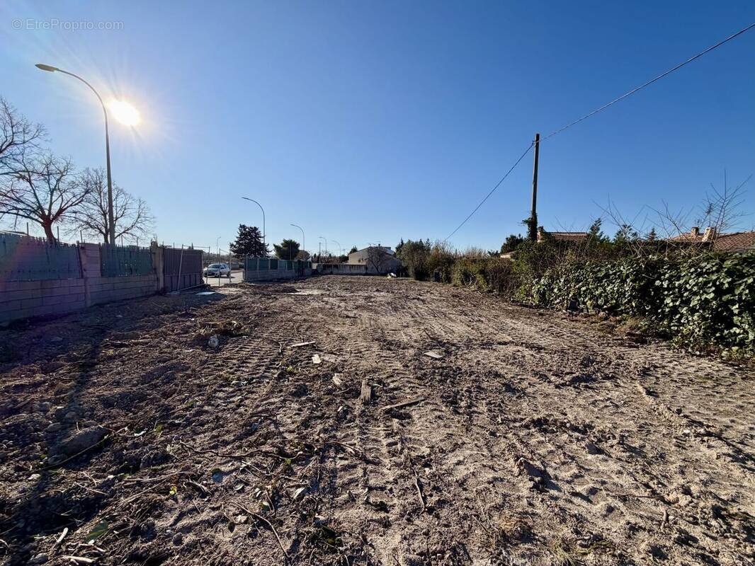 Terrain à MARIGNANE