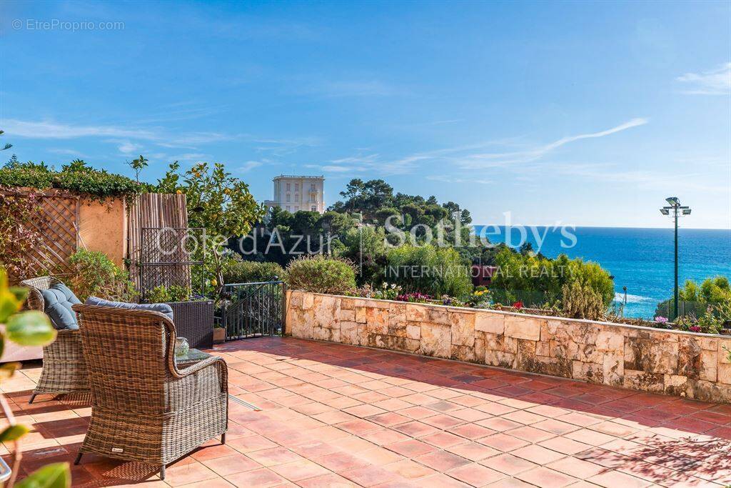 Appartement à ROQUEBRUNE-CAP-MARTIN