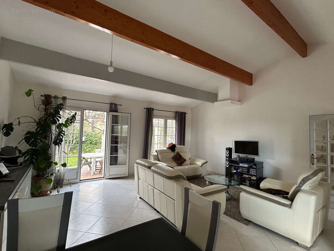 Maison à JUVIGNAC
