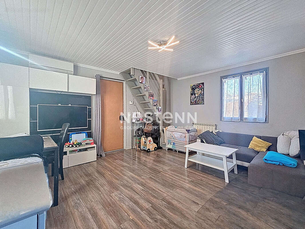 Appartement à LE CANNET