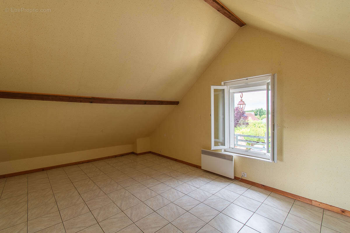 Maison à THEILLAY