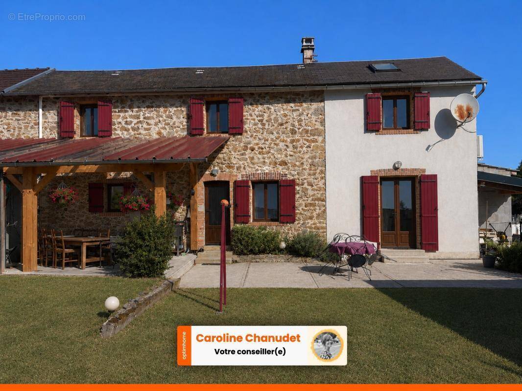 Maison à CHATEAUPONSAC