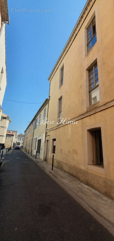 Vente appartement Proche Daudet et Arènes , A vendre Appartement de type 3 en 1er étage avec balcon - photo 10