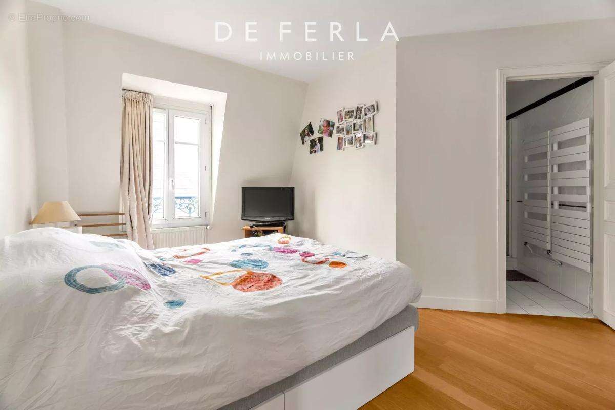 Appartement à PARIS-14E