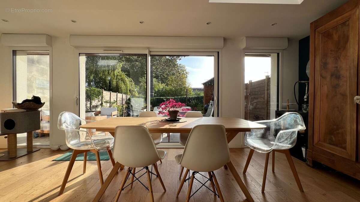 Maison à RIS-ORANGIS