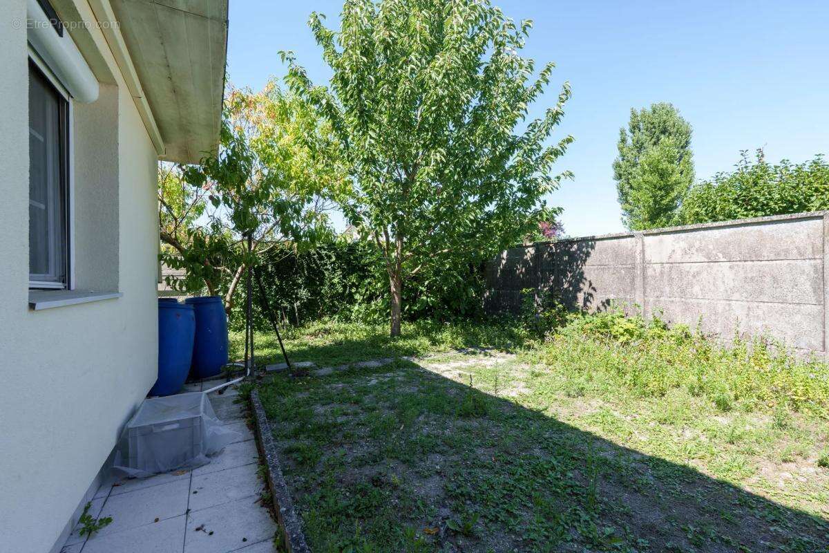 Maison à SAINTE-SAVINE