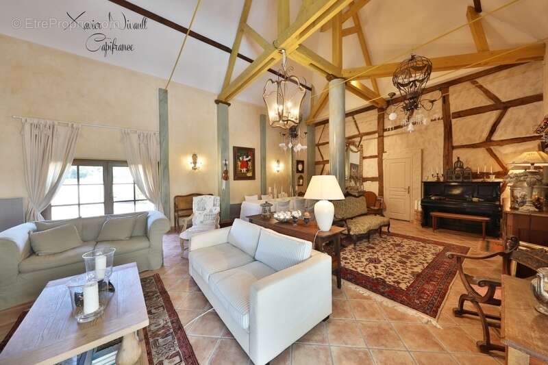 Maison à MONTPONT-EN-BRESSE