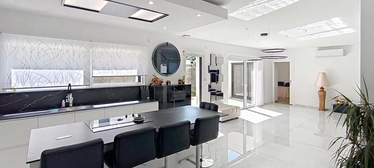 Photo 2 - Maison à SAINT-CHAMOND