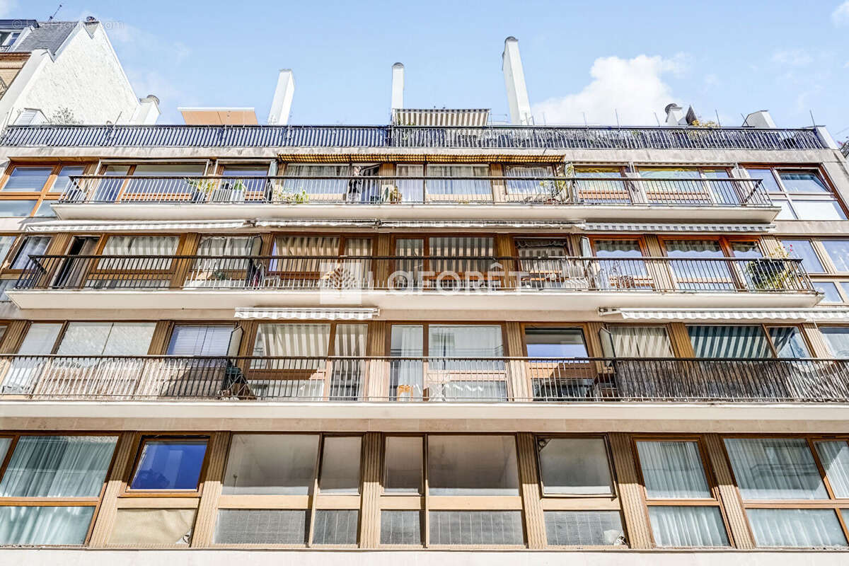 Appartement de 76m2 avec Terrasse de 16m²- Cave - Parking - photo 12