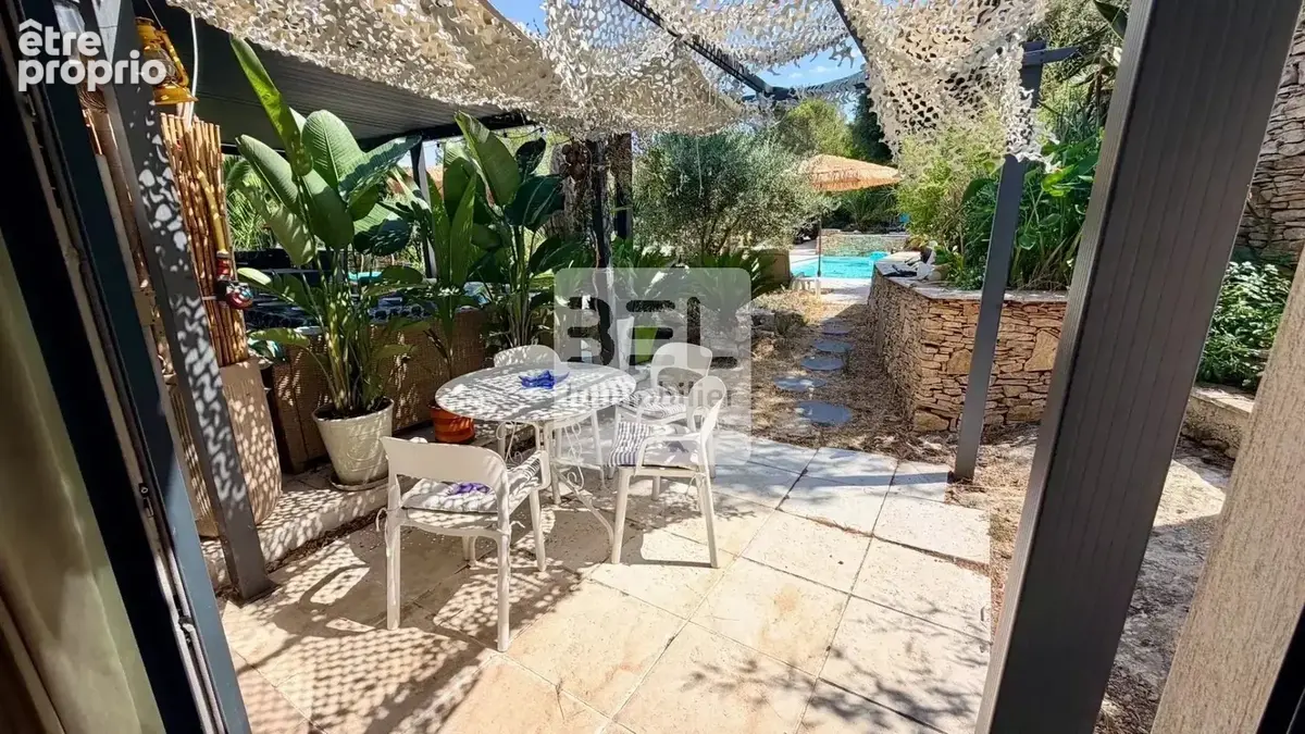 Villa + 2 studios indépendants – piscine – terrain + de 5 000 m² - photo 9
