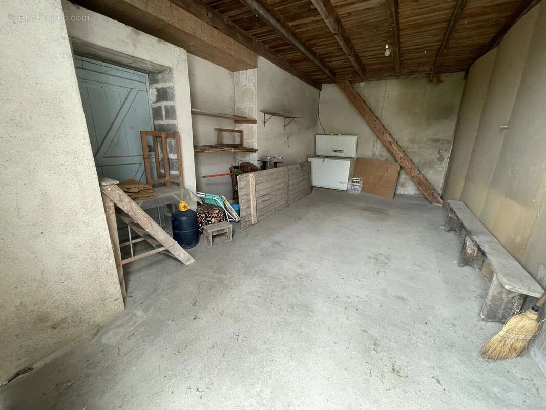 Maison de caractère à rénover – gros potentiel et grands projets ! - photo 17