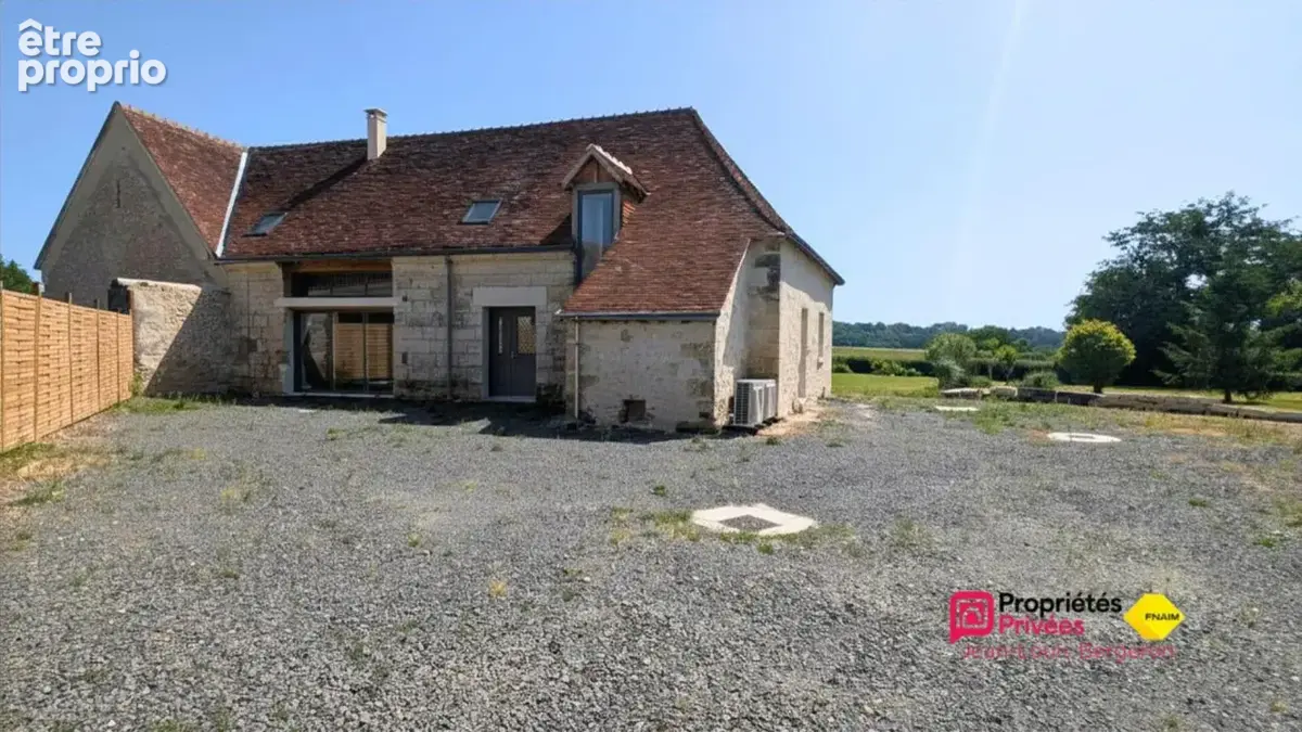 A vendre Longère avec architecture remarquable .7 pièces ,4 chambres, Vallée de Cousse 37210 - photo 12