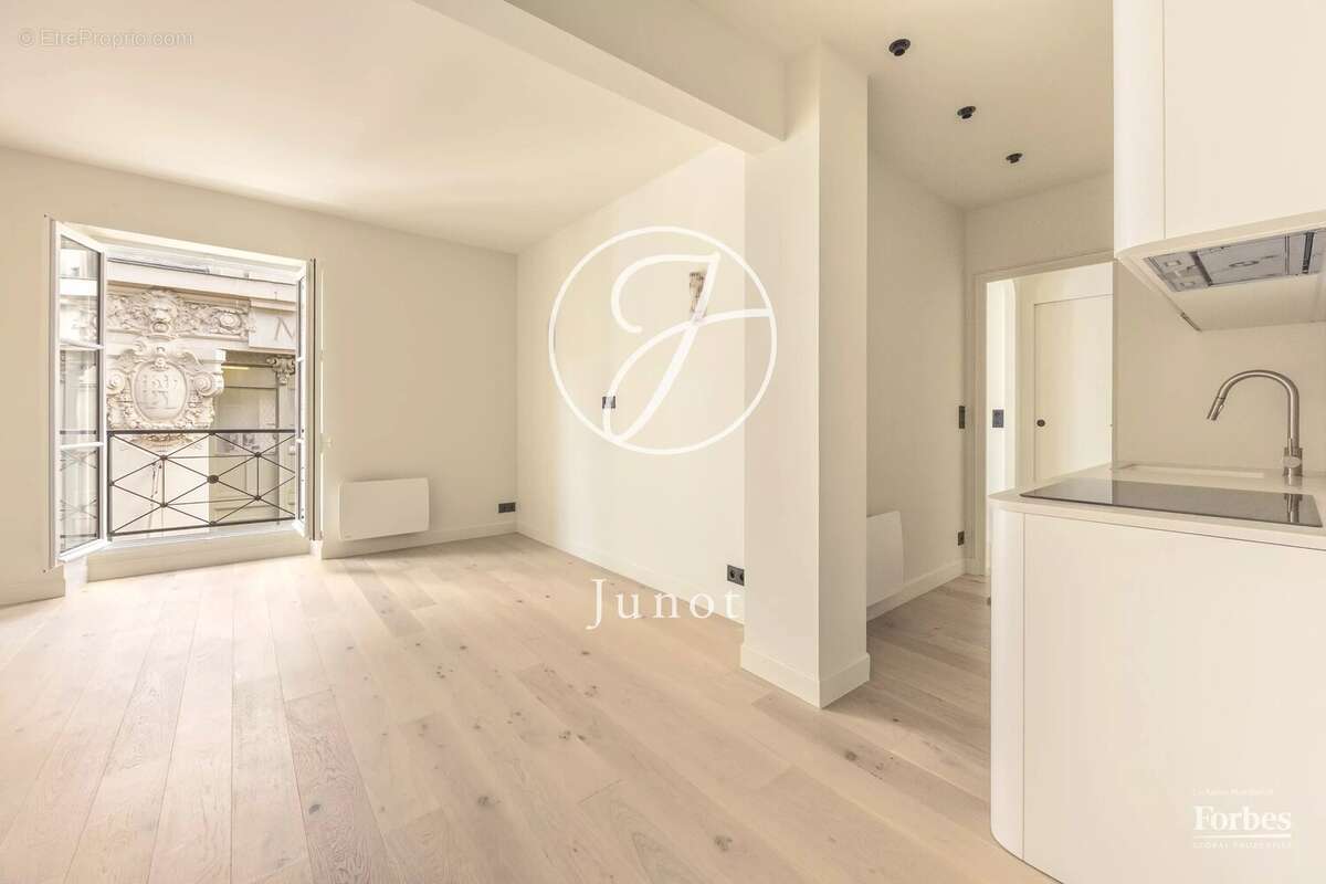Appartement à PARIS-4E