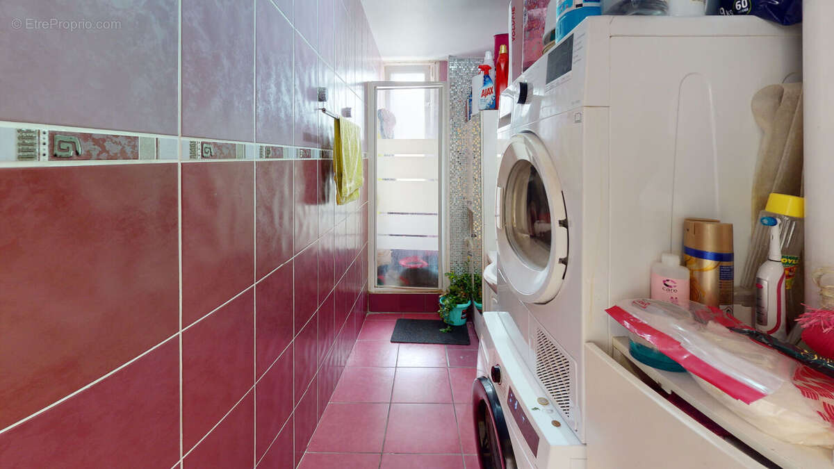 Appartement à FONTAINE