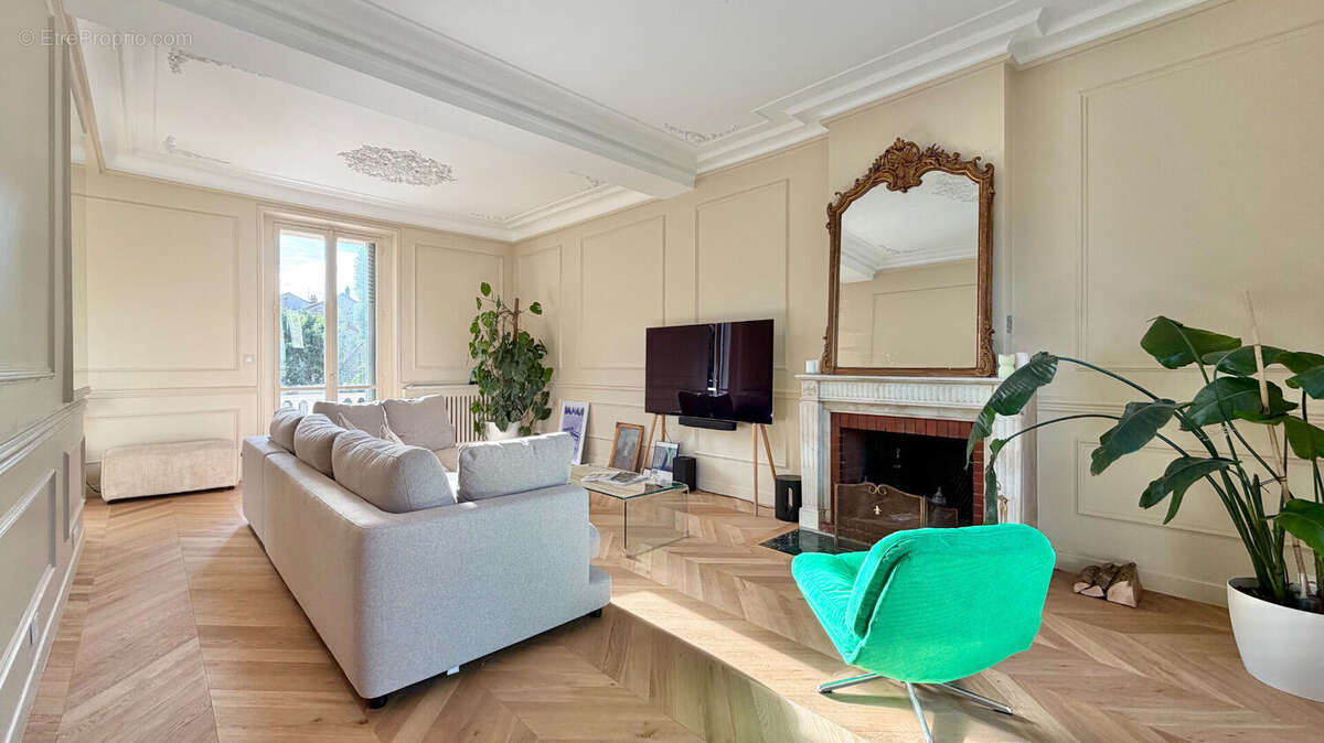 Maison à CORBEIL-ESSONNES