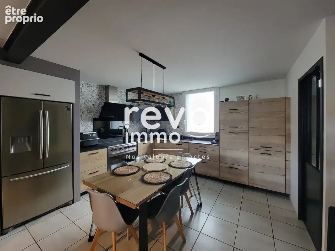 Maison 7 pièces 225 m² à vendre à Geste (49600) - photo 2