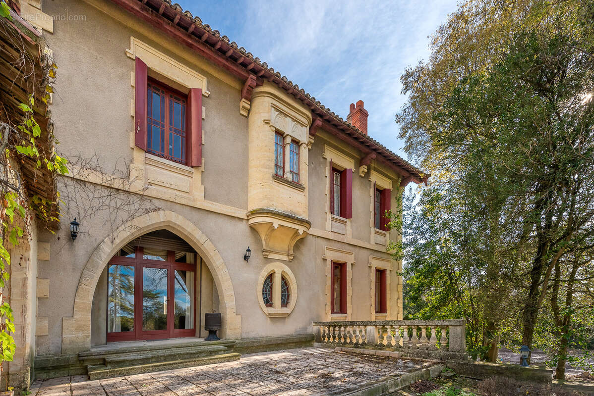 Villa 217 m2 en centre d'Uzès avec jardin de 300 m2 - photo 9