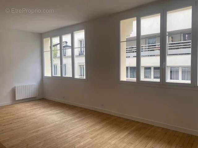 Appartement à PARIS-12E